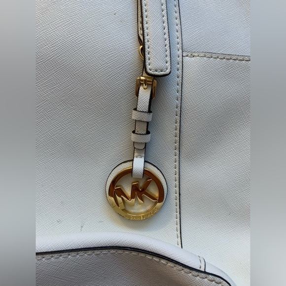 Michael Kors Set - Picture 9 of 16